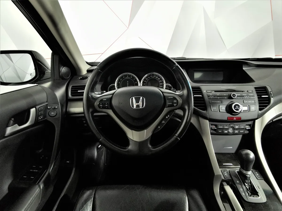 Honda Accord Type S 2.4 AT (201 л.с.) Черный в АВИЛОН. Слайд №17