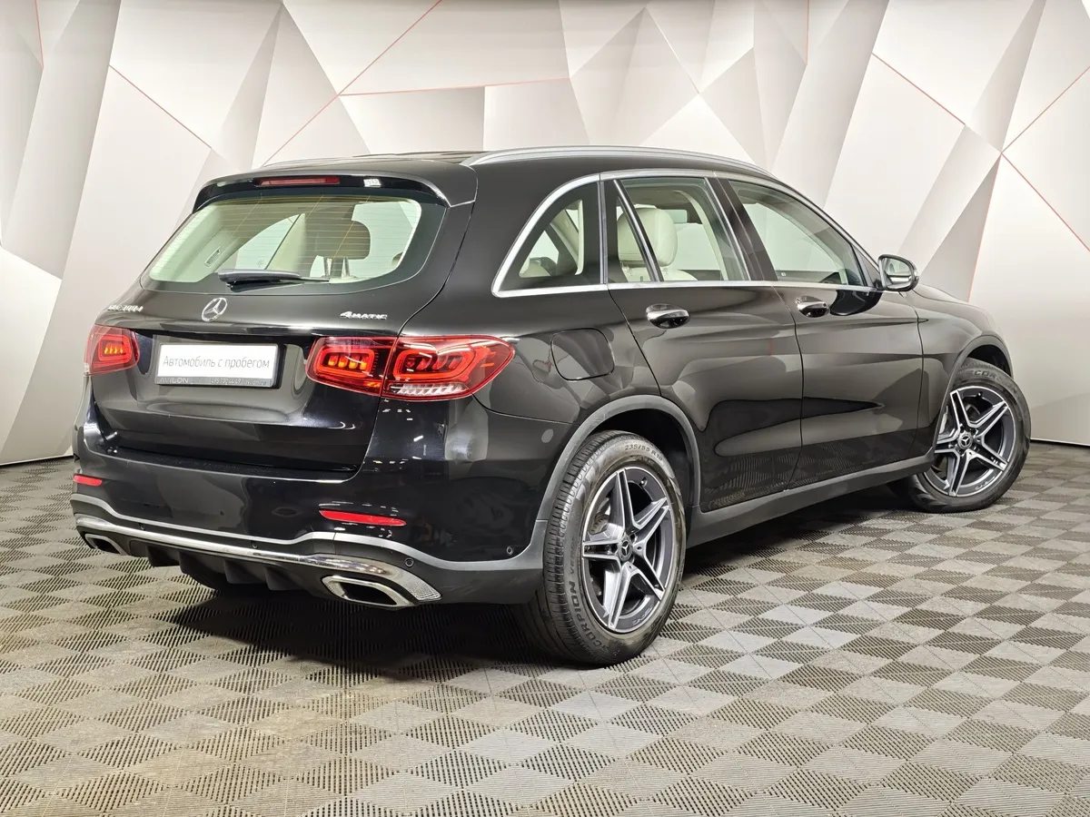 Mercedes-Benz GLC 300 d 9G-TRONIC 4MATIC (245 л.с.) Sport (Локальная сборка) Черный в АВИЛОН. Слайд №2