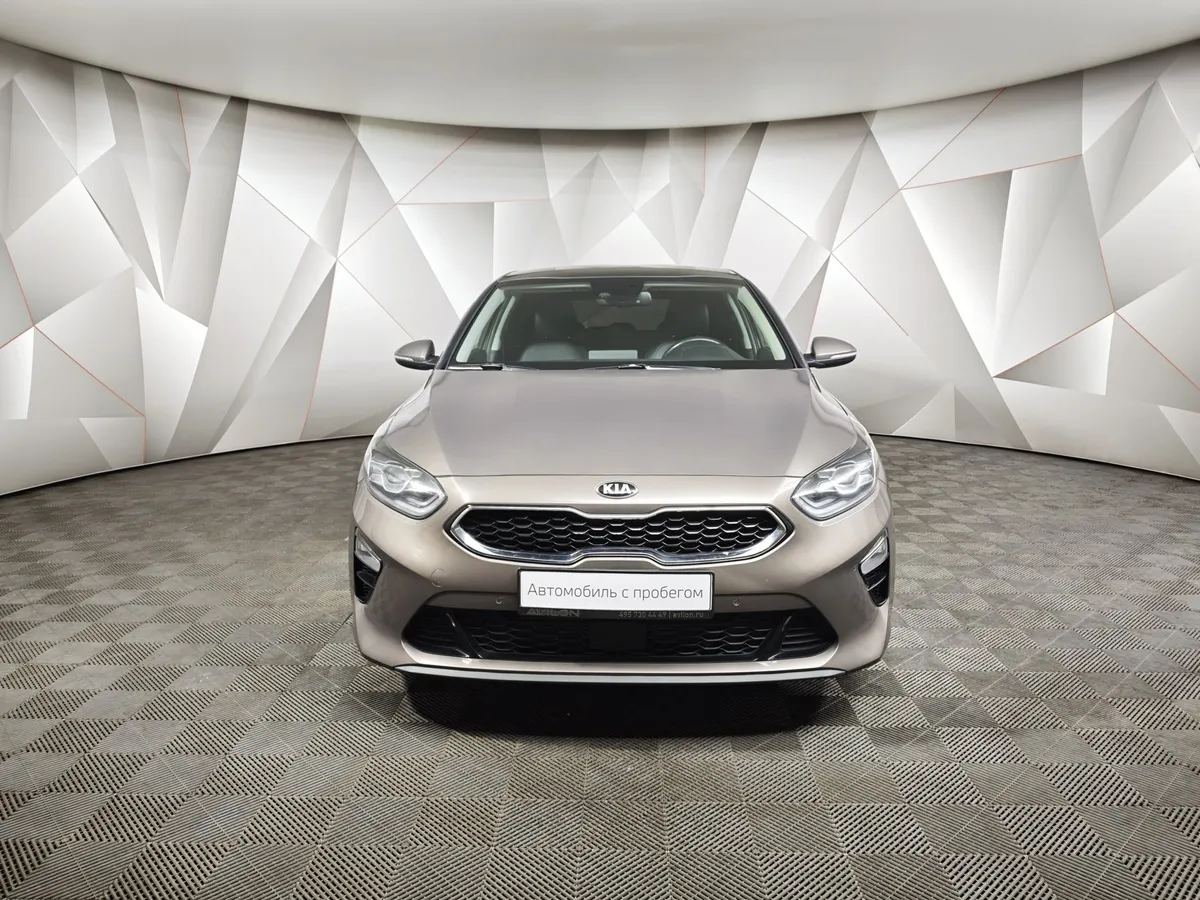 Kia Ceed 1.4 T-GDI AMT (140 л.с.) Premium Plus Коричневый в АВИЛОН. Слайд №7