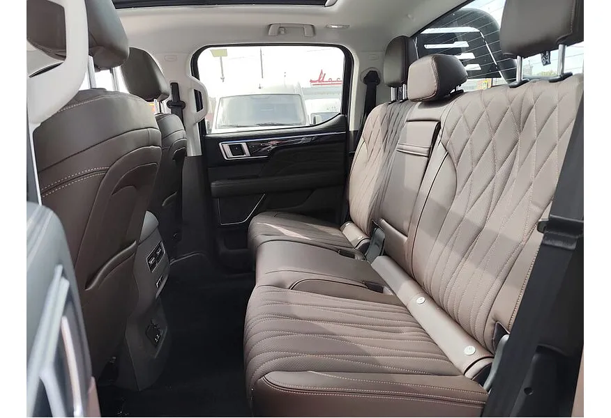 Foton Tunland V9 2.0T AT 4WD (159 л.с.) Prestige Черный в АВИЛОН. Слайд №8