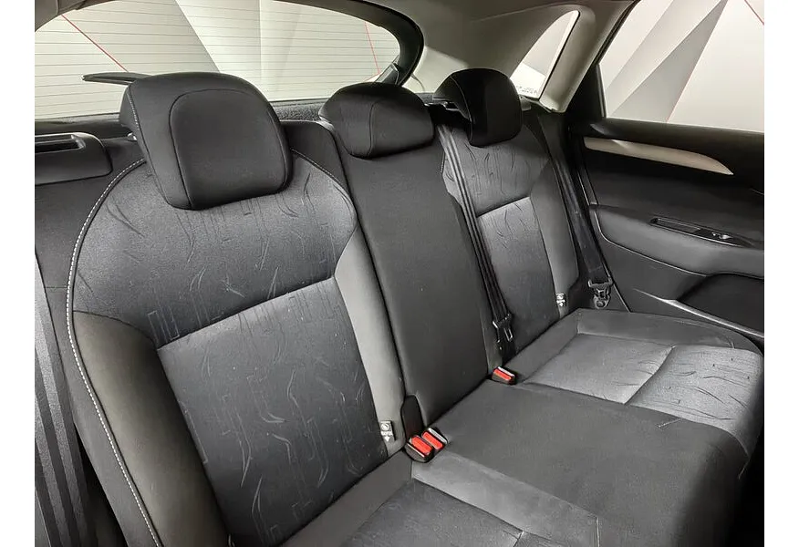 Citroen C4 1.6 VTi AT (120 л.с.) Белый в АВИЛОН. Слайд №17 Citroen C4 1.6 VTi AT (120 л.с.) Белый в АВИЛОН. Слайд №17