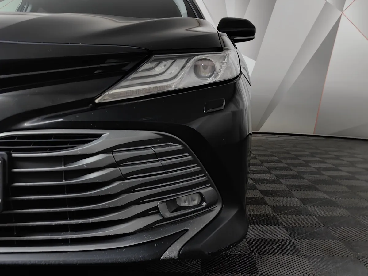 Toyota Camry 3.5 AT (249 л.с.) Черный в АВИЛОН. Слайд №10
