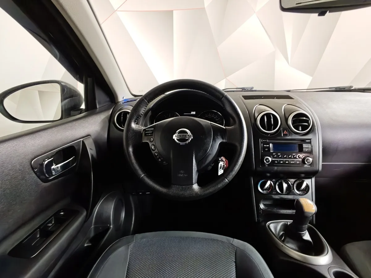 Nissan Qashqai 1.6 MT FWD (115 л.с.) Белый в АВИЛОН. Слайд №17