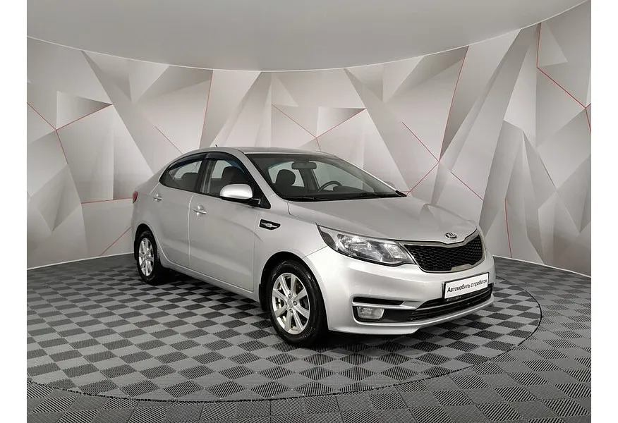 Kia Rio 1.4 AT (107 л.с.) Серебристый в АВИЛОН. Слайд №2