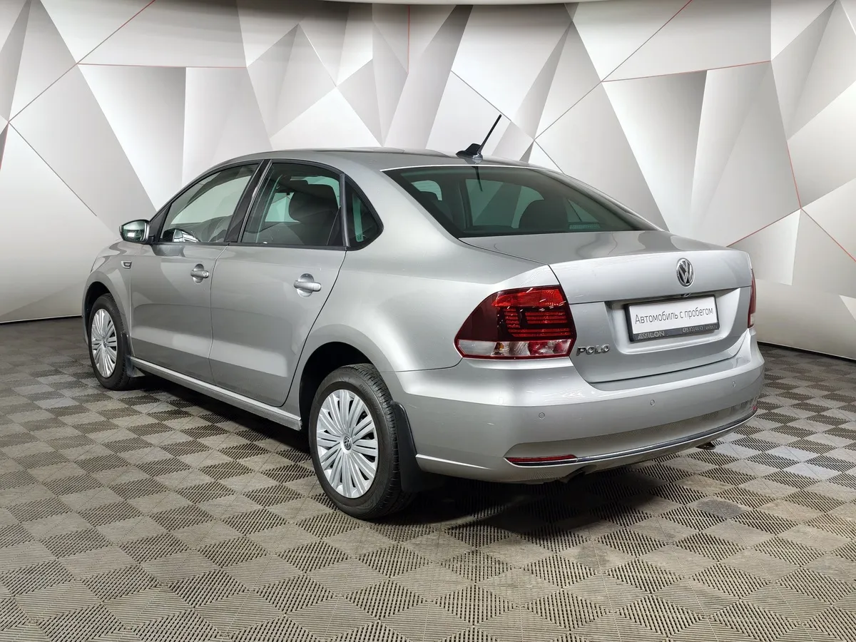 Volkswagen Polo 1.6 MPI AT (110 л.с.) Trendline Серебристый в АВИЛОН. Слайд №4