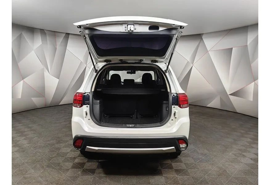 Mitsubishi Outlander 2.0 CVT 4WD (146 л.с.) Белый в АВИЛОН. Слайд №11