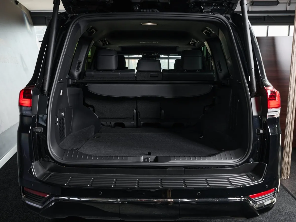 Toyota Land Cruiser 3.5 V6 AT 4WD (415 л.с.) Премиум Черный в АВИЛОН. Слайд №13