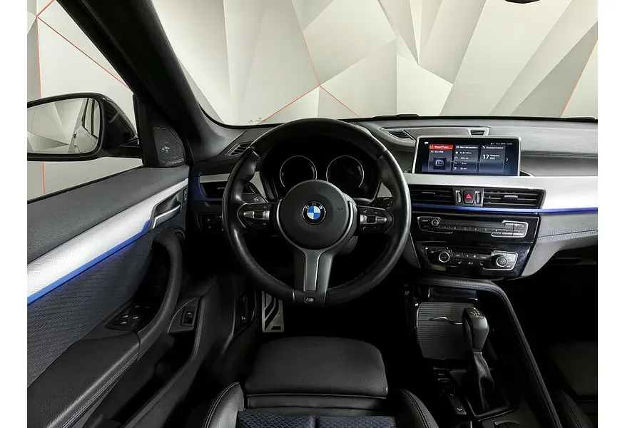 BMW X1 18d xDrive (150 л.с.) M Sport Серый в АВИЛОН. Слайд №15