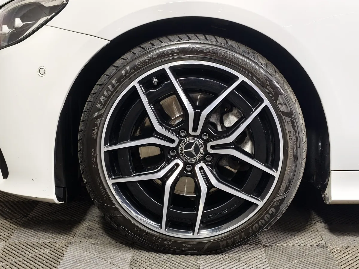 Mercedes-Benz E-Класс E 200 4MATIC 9G-TRONIC (197 л.с.) Sport Белый в АВИЛОН. Слайд №9