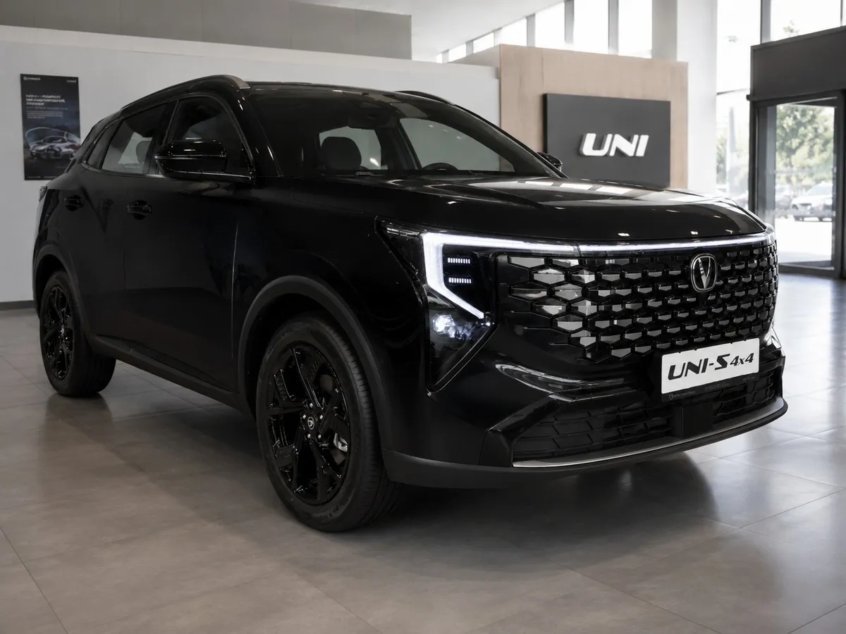 Changan UNI-S 1.5T 7DCT 4WD (181 л.с.) Техно Черный в АВИЛОН. Слайд №2