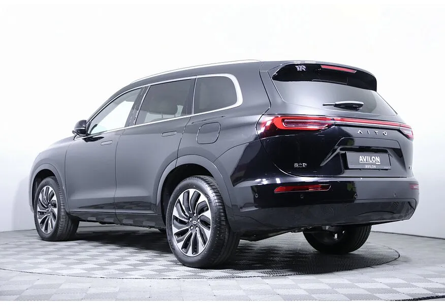 АВИЛОН - AITO M7 1.5 AT AWD (449 л.с.) Luxury Черный - slide 4
