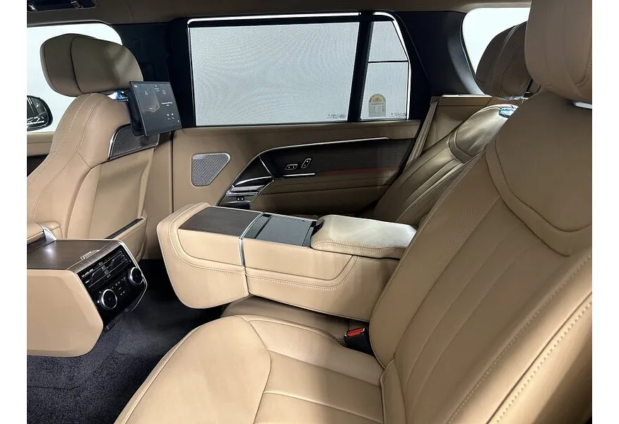 АВИЛОН - Land Rover Range Rover 3.0 D350 LWB AT AWD (350 л.с.) Autobiography Черный - slide 9