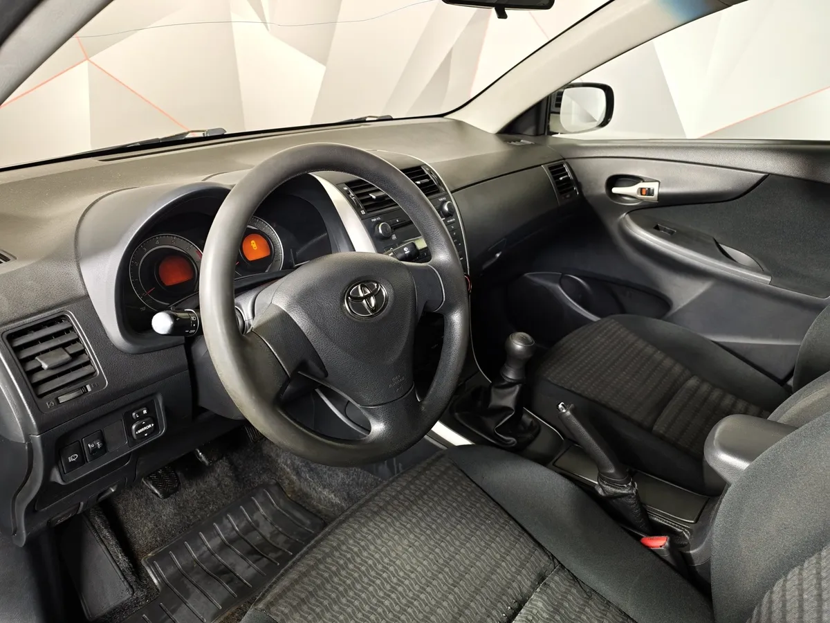 Toyota Corolla 1.4 MT (97 л.с.) Серый в АВИЛОН. Слайд №17