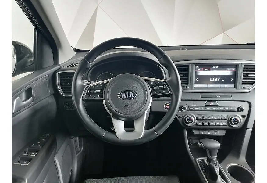 Kia Sportage 2.0 MPI AT 4WD (150 л.с.) Comfort Черный в АВИЛОН. Слайд №20