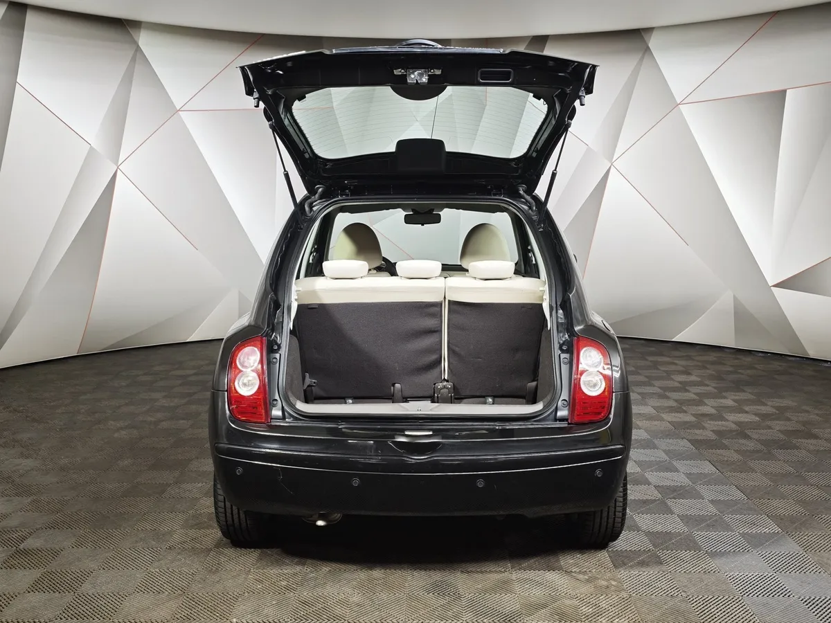 Nissan Micra 1.4 AT (88 л.с.) Черный в АВИЛОН. Слайд №11