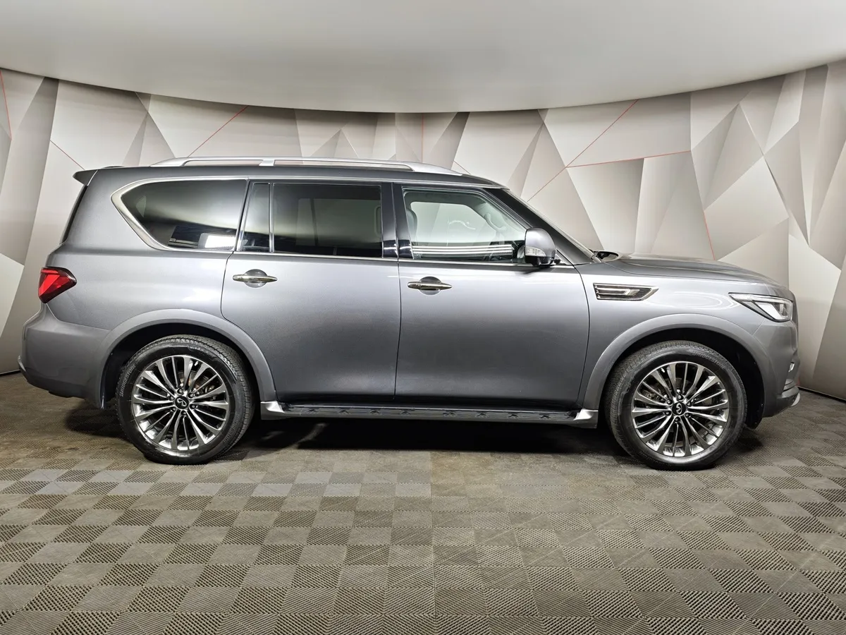 Infiniti QX80 5.6 АТ AWD (405 л.с.) Серый в АВИЛОН. Слайд №6