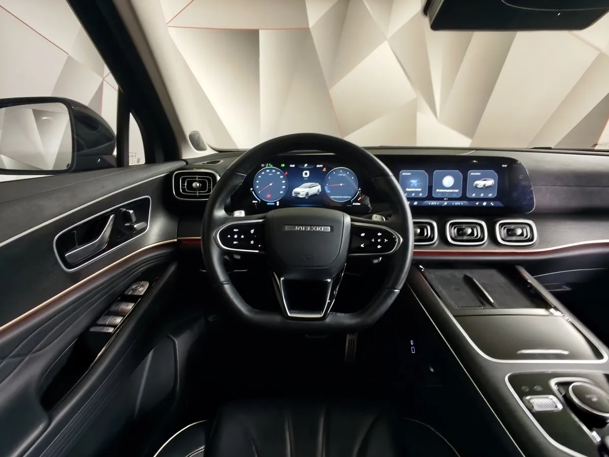 JAECOO J8 2.0 DCT 4WD (249 л.с.) Supreme Черный в АВИЛОН. Слайд №19