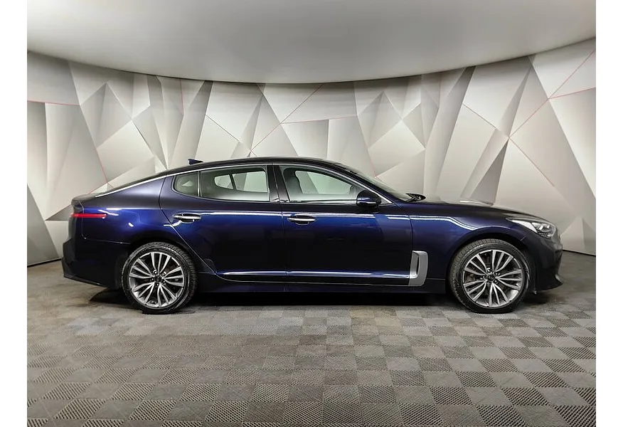 Kia Stinger 2.0 AT AWD (247 л.с.) Prestige Синий в АВИЛОН. Слайд №6