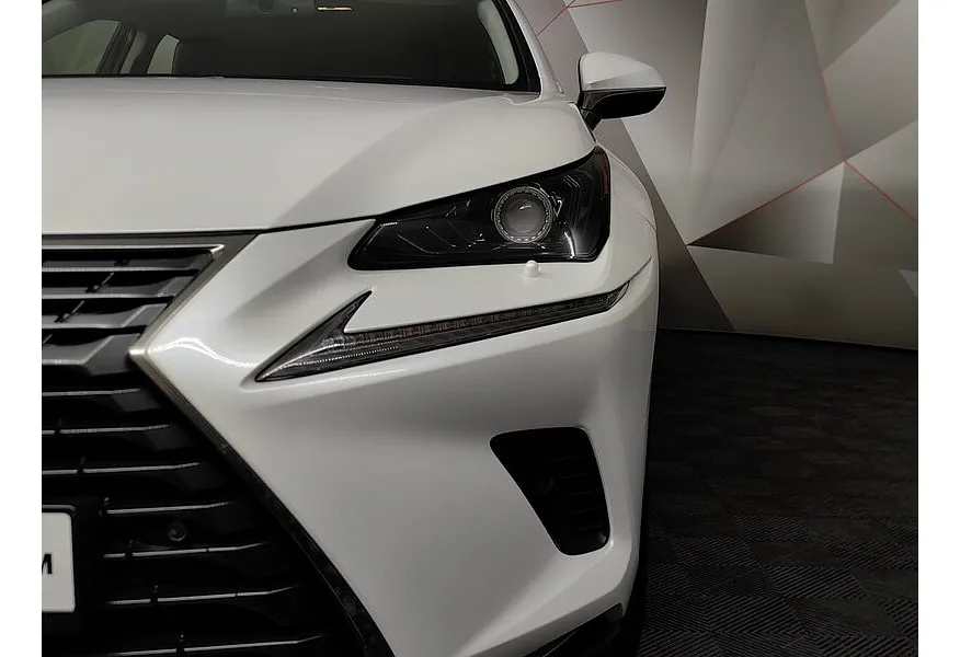 Lexus NX 200 CVT AWD (150 л.с.) Comfort Белый в АВИЛОН. Слайд №10