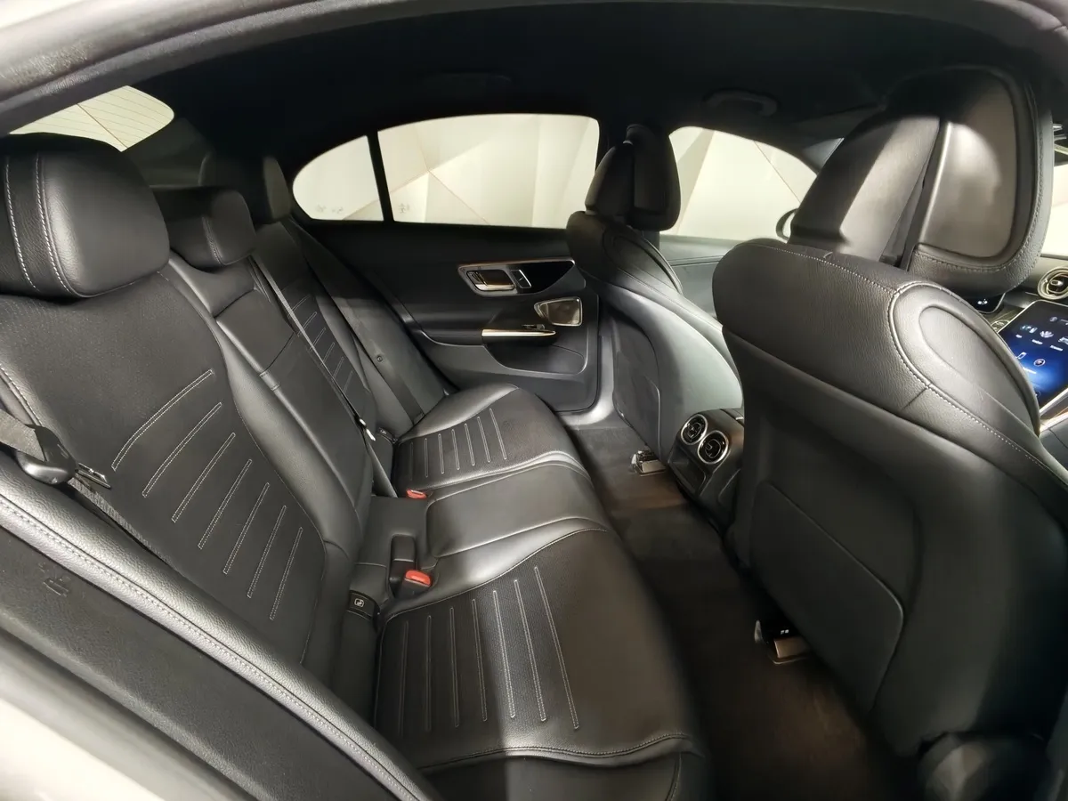 Mercedes-Benz C-Класс C 200 4MATIC (197 л.с.) Sport Белый в АВИЛОН. Слайд №16