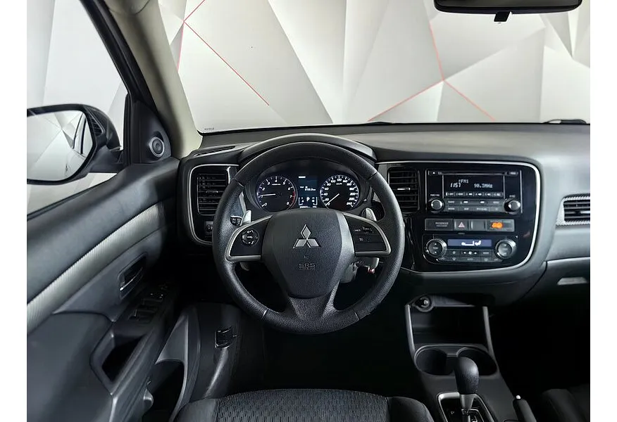 Mitsubishi Outlander 2.4 CVT 4WD (167 л.с.) Серебристый в АВИЛОН. Слайд №20