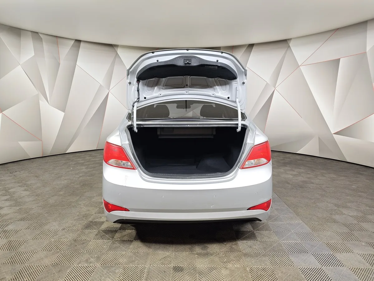 Hyundai Solaris 1.6 AT (123 л.с.) Comfort Серебристый в АВИЛОН. Слайд №12