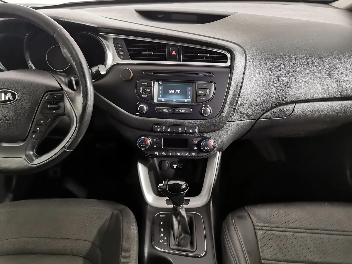 Kia Ceed 1.6 AT (130 л.с.) Luxe RED Line Черный в АВИЛОН. Слайд №14