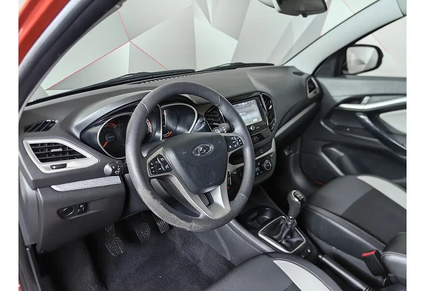 ВАЗ (Lada) Vesta 1.8 MT (122 л.с.) Оранжевый в АВИЛОН. Слайд №18