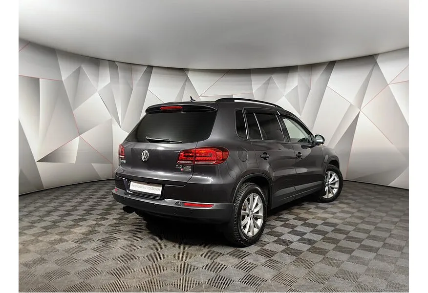 Volkswagen Tiguan 2.0 TSI 4Motion AT (180 л.с.) CLUB Серый в АВИЛОН. Слайд №2