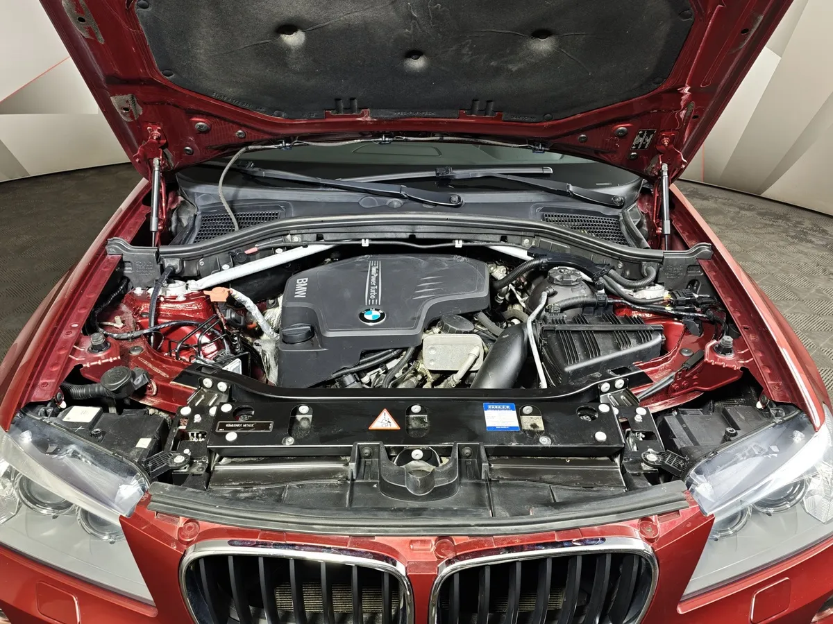 BMW X3 xDrive20i AT (184 л.с.) Base Локальная сборка Красный в АВИЛОН. Слайд №10