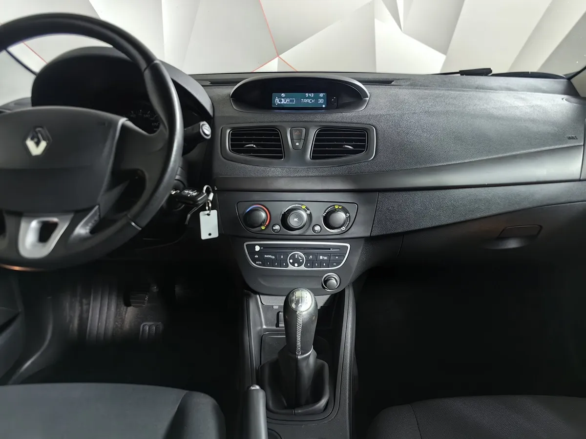 Renault Megane 1.6 MT (106 л.с.) Серый в АВИЛОН. Слайд №15