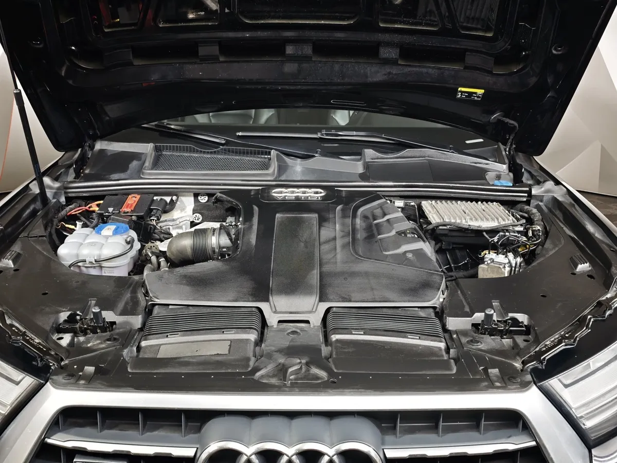 Audi Q7 3.0 TDI Tiptronic quattro (249 л.с.) Черный в АВИЛОН. Слайд №10