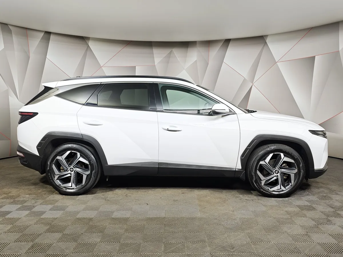Hyundai Tucson G2.0 Smartstream 6AT 4WD (150 л.с.) Prestige + Smart Sense Белый в АВИЛОН. Слайд №6