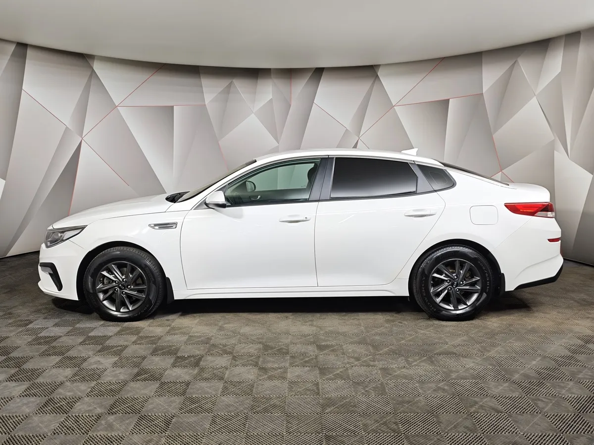 Kia Optima 2.0 AT (150 л.с.) Classic Белый в АВИЛОН. Слайд №5