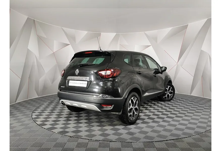 Renault Kaptur 2.0 AT AWD (143 л.с.) Черный в АВИЛОН. Слайд №2