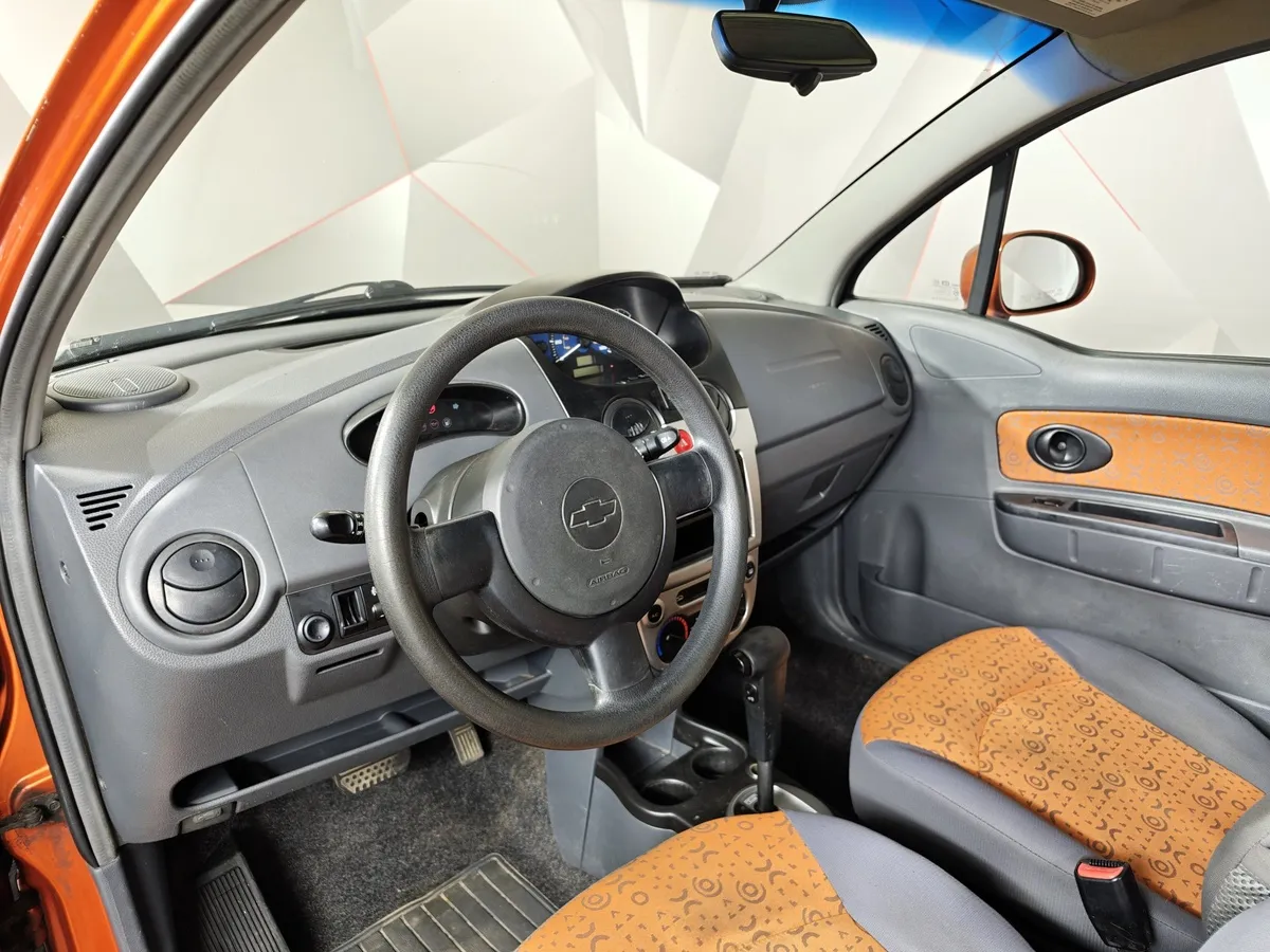 Chevrolet Spark 0.8 AT FWD (52 л.с.) Оранжевый в АВИЛОН. Слайд №15