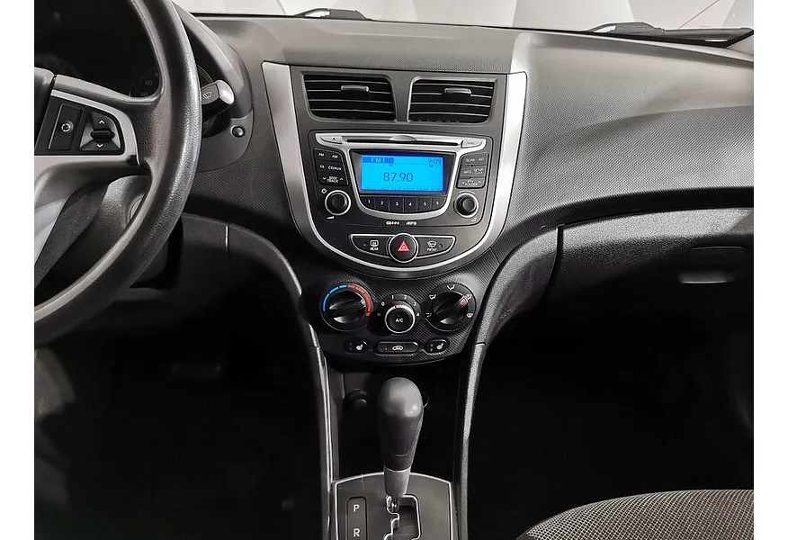 Hyundai Solaris 1.4 AT (100 л.с.) Active Plus Черный в АВИЛОН. Слайд №14