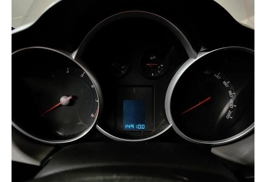 Chevrolet Cruze 1.6 AT (109 л.с.) Белый в АВИЛОН. Слайд №15