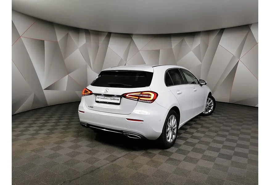 Mercedes-Benz A-Класс A 200 7G-DCT (150 л.с.) Progressive Белый в АВИЛОН. Слайд №2