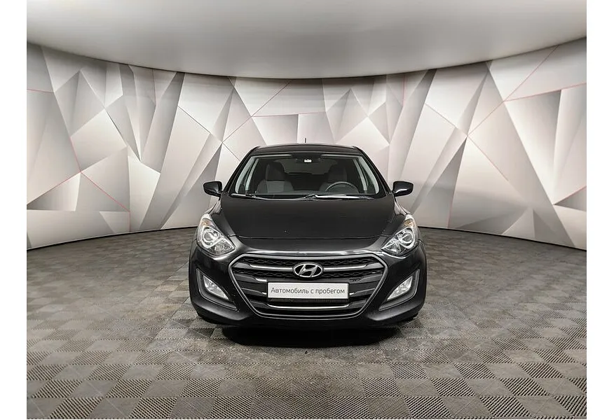 Hyundai i30 1.6 AT (126 л.с.) Черный в АВИЛОН. Слайд №7