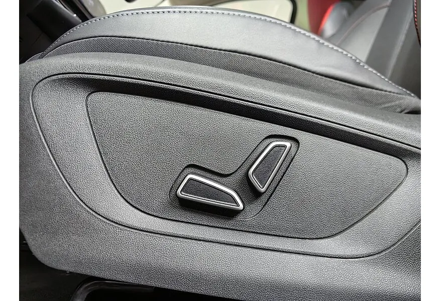 Changan UNI-S 1.5T 7DCT 2WD (181 л.с.) Tech Plus Черный в АВИЛОН. Слайд №23