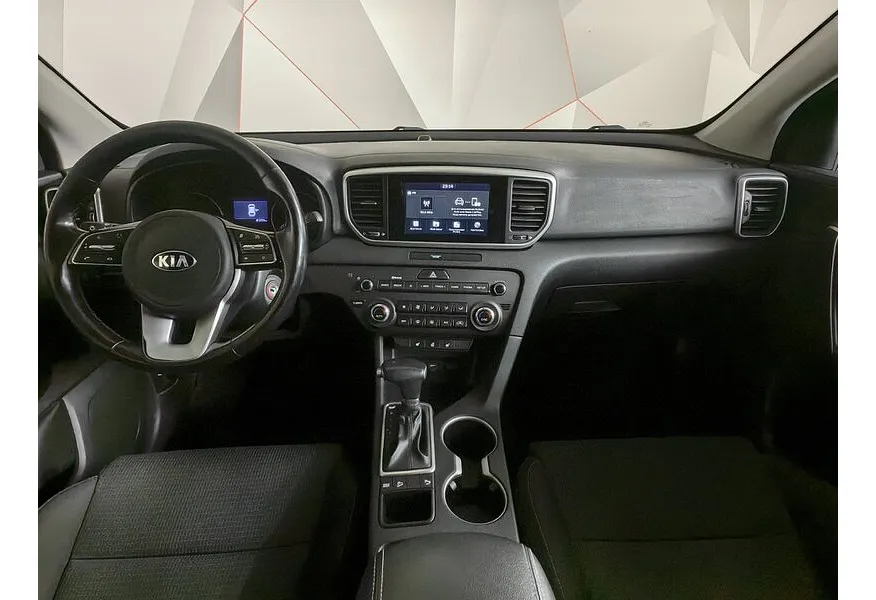 Kia Sportage 2.0 AT (150 л.с.) Luxe Белый в АВИЛОН. Слайд №14