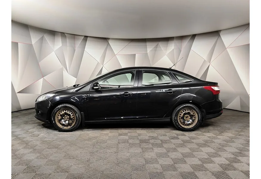 Ford Focus 1.6 PowerShift (125 л.с.) Trend Черный в АВИЛОН. Слайд №5