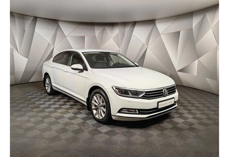 Volkswagen Passat 1.8 TSI BlueMotion DSG (180 л.с.) Highline Белый в АВИЛОН. Слайд №3
