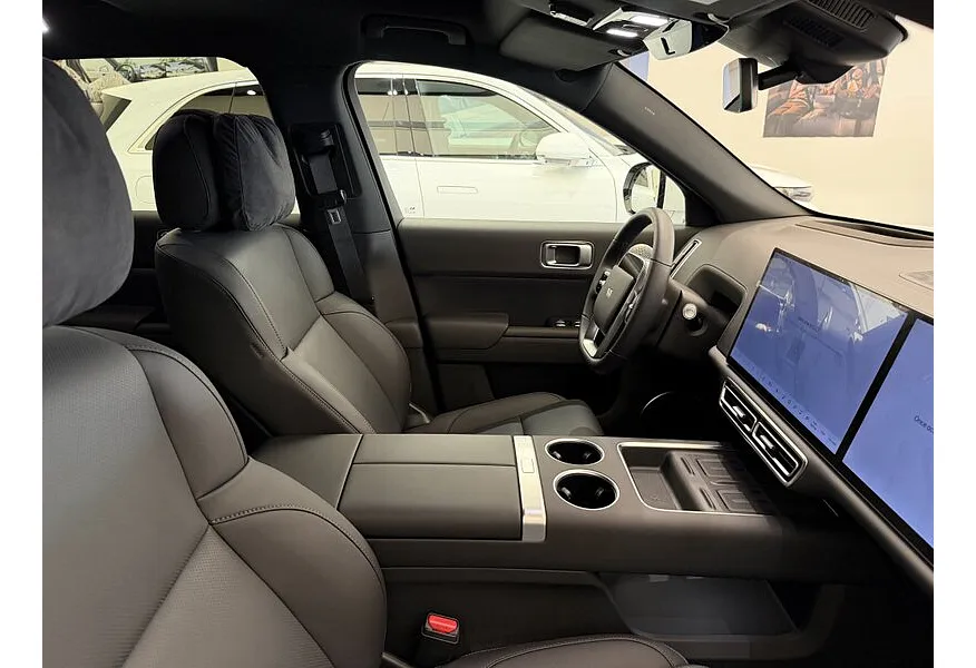 Li Auto L7 1.5 AT 4WD (449 л.с.) Pro Белый в АВИЛОН. Слайд №11