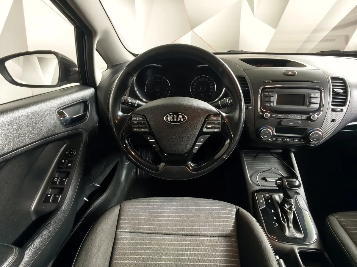 Kia Cerato 2.0 AT (150 л.с.) Синий в АВИЛОН. Слайд №20