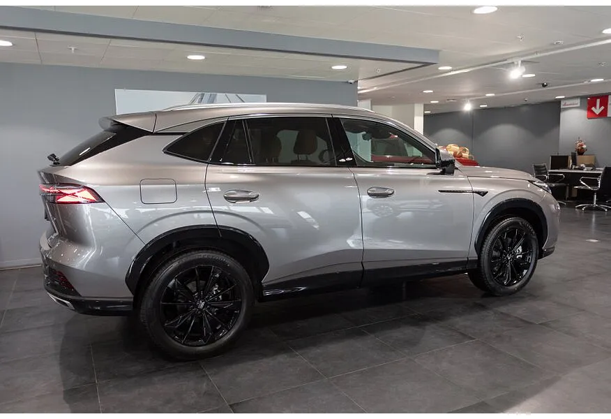 Москвич М70 1.5 DCT FWD (150 л.с.) Драйв Серебристый в АВИЛОН. Слайд №3