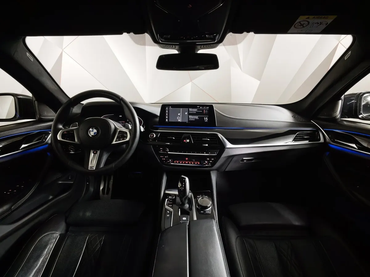 BMW 5 серия 530d xDrive Steptronic (249 л.с.) M Sport Plus Черный в АВИЛОН. Слайд №10