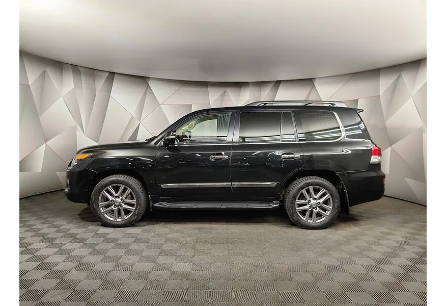 Lexus LX 570 AT (367 л.с.) Черный в АВИЛОН. Слайд №3