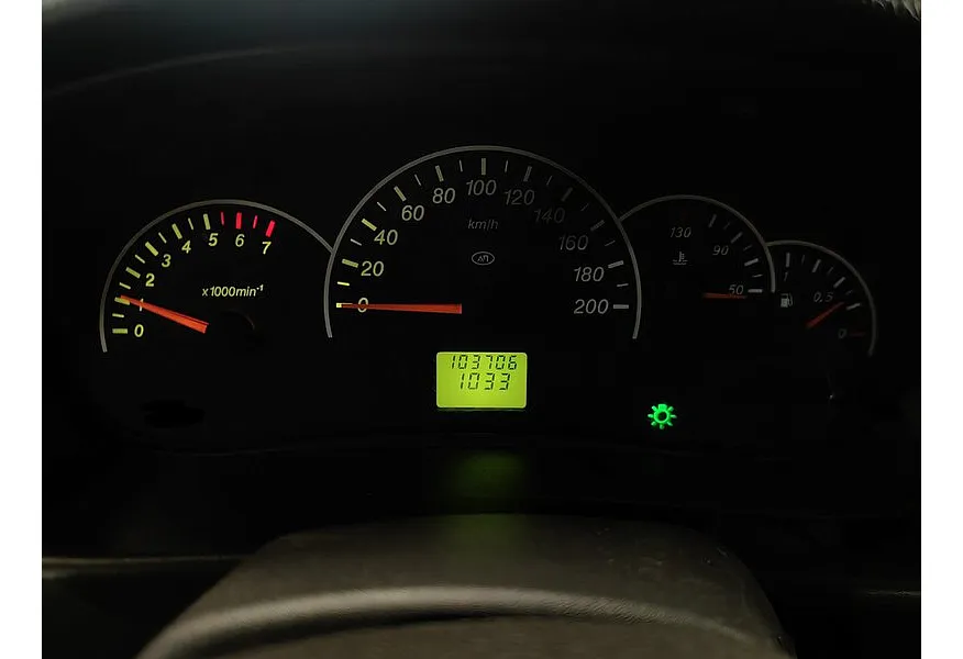 ВАЗ (Lada) Priora 1.6 MT (98 л.с.) в АВИЛОН. Слайд №16